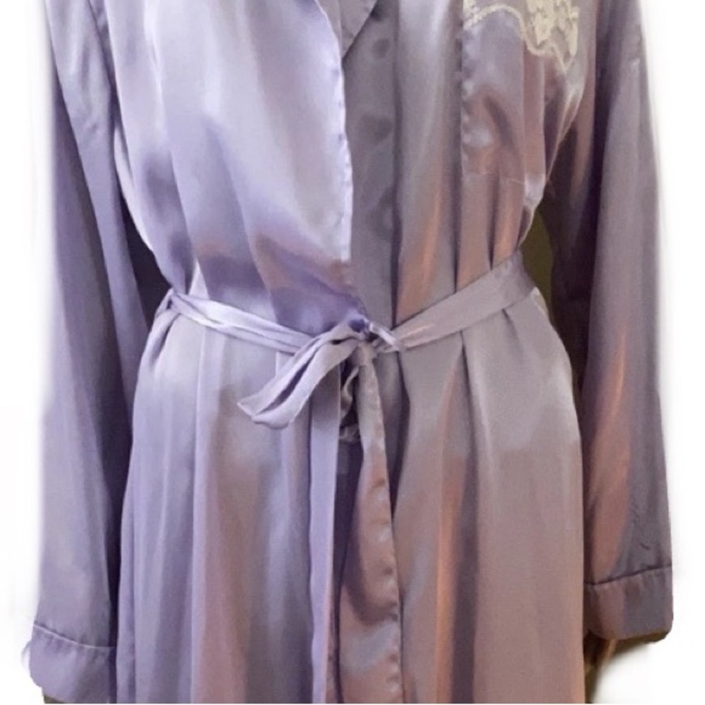 Vintage lavender Satin Robe with Lace Detail L - Picture 3 of 6